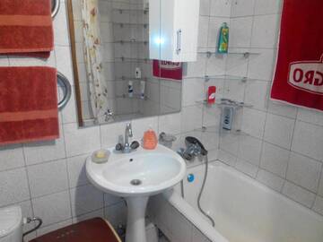 Фото номера Апартаменты с 2 спальнями Апартаменты Studio apartment near the Caravan г. Nizhnedneprovsk 22